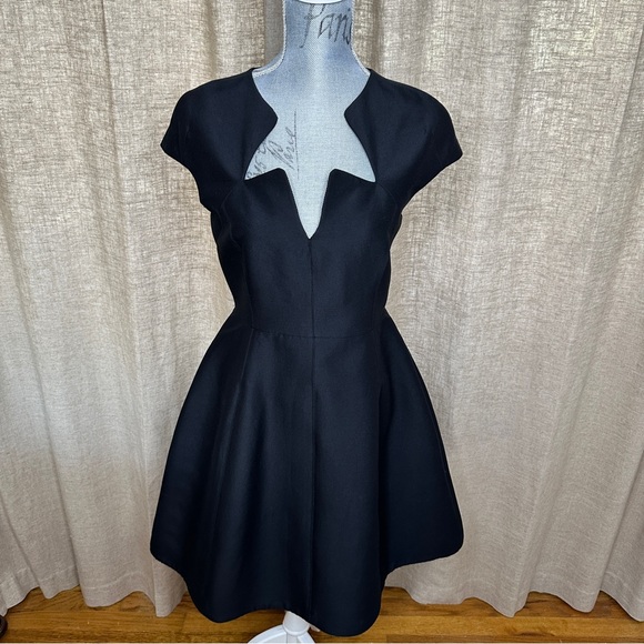 Halston Heritage Black Cotton + Silk Cocktail Dress, Size 4 - Picture 12 of 13